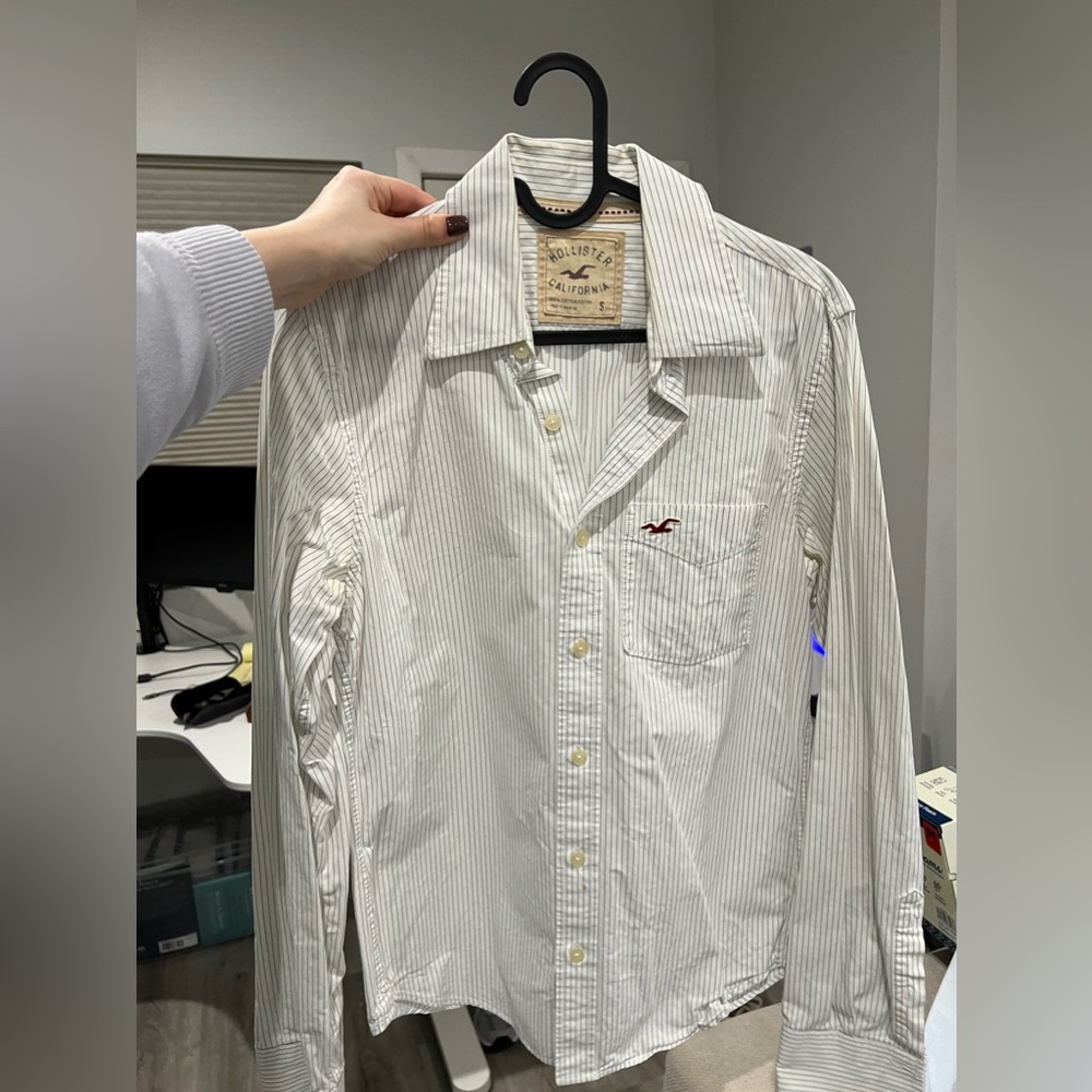 Hollister button down